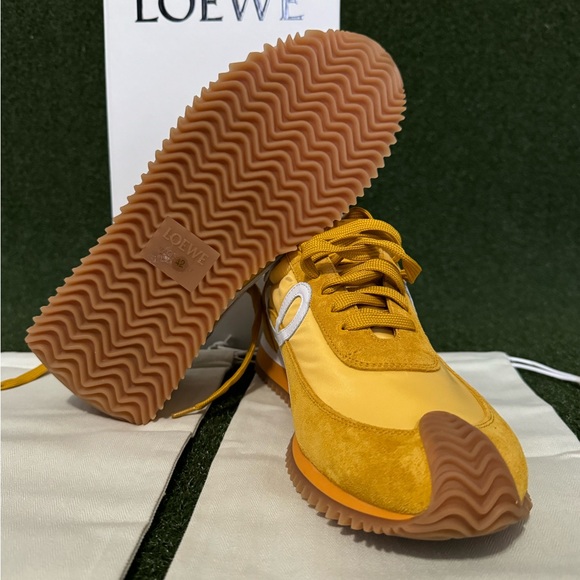 Loewe flow runners size 9 US - Picture 7 of 7